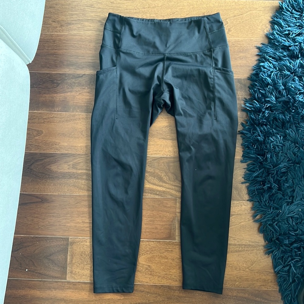 Apana workout leggings with pockets